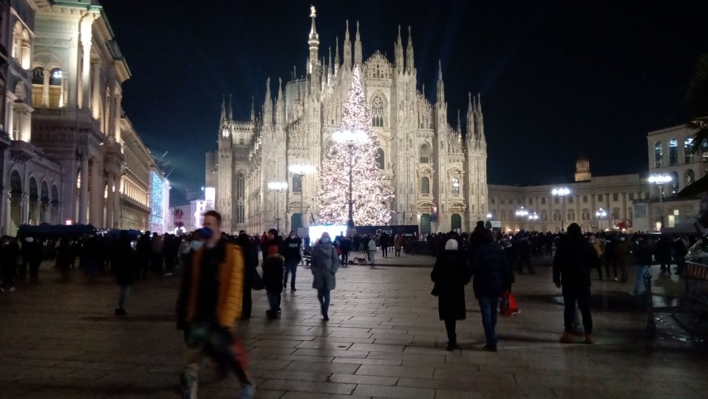 Milano. Piazza del Duomo